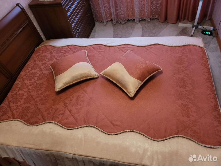 Шторы с ламбрекеном покрывало