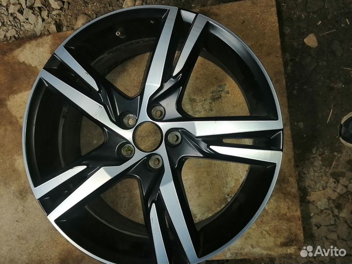 Оригинальные литые диски на volvo 31680356