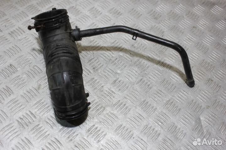 Патрубок воздушного фильтра Hyundai Solaris 2010-2