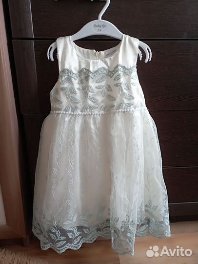 Платье нарядное для девочки 104