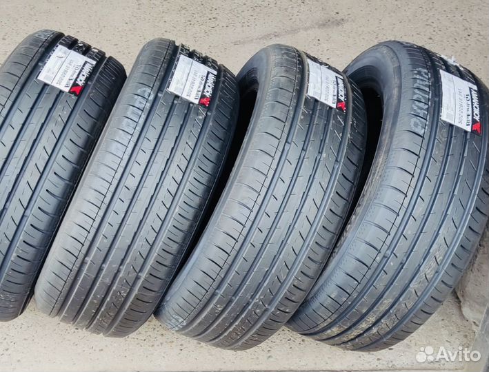 Yokohama BluEarth AE51 225/40 R18 92W