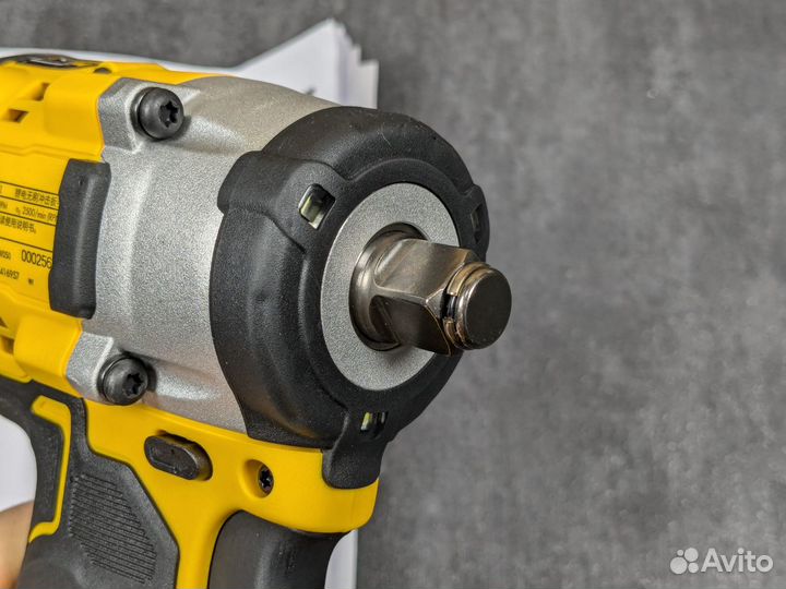 Гайковерт DeWalt DCF 921N