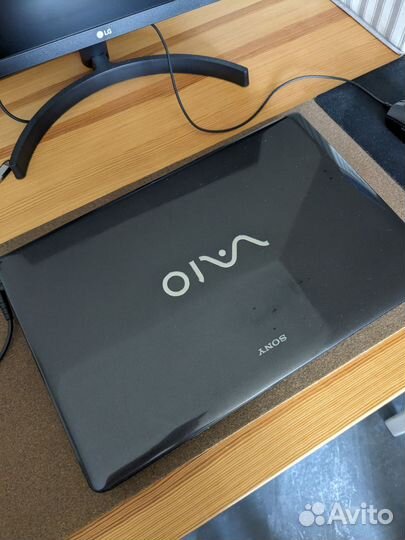 Ноутбук Sony vaio i3