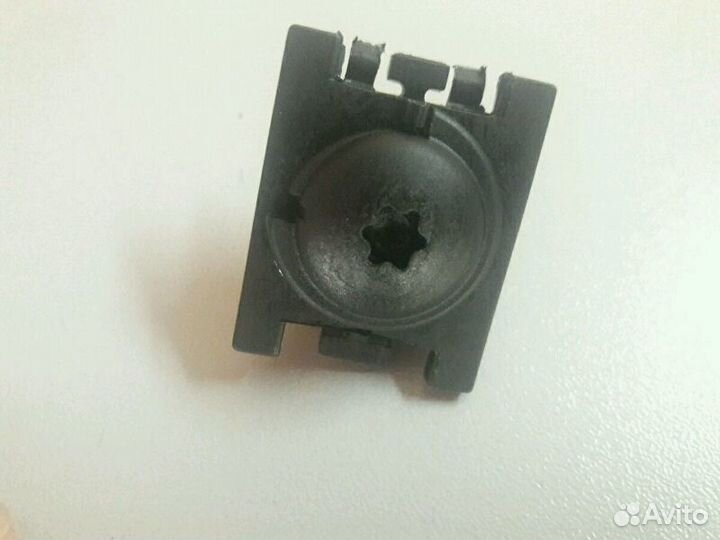 Пистон крыла (клипса) Peugeot