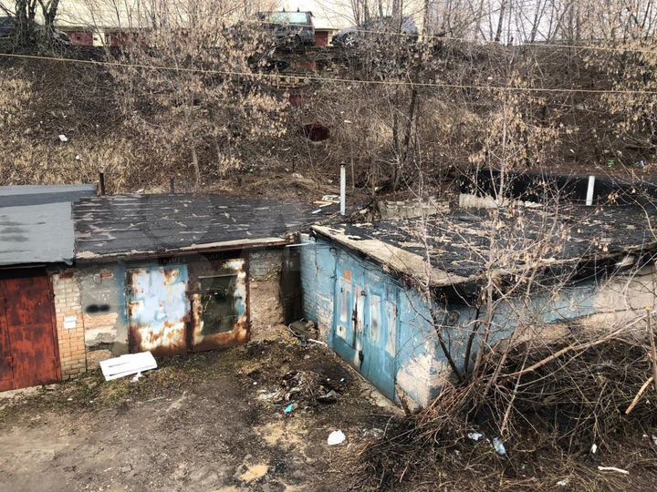 Гараж, > 30 м²