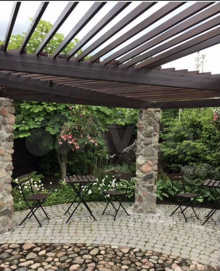 Коттедж 229 м² на участке 21 сот.