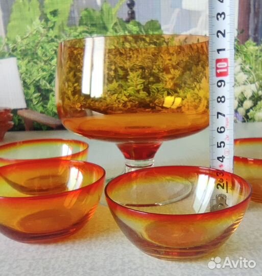 Цветн ые вазы, розетки для варенья и бокалы, СССР