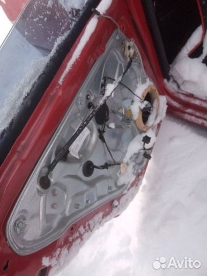 Стеклоподъемник задний левый Volkswagen Polo 4