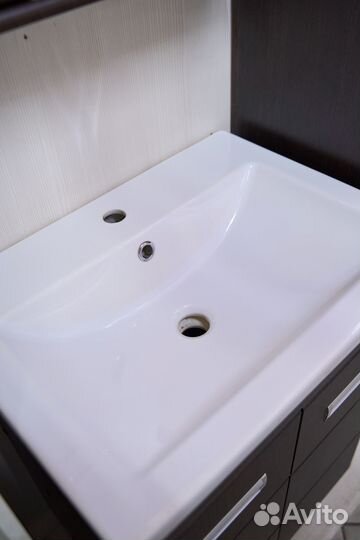 Тумба с раковиной в наличии