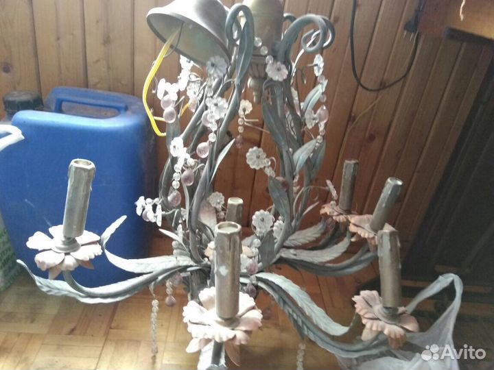 Кованная люстра