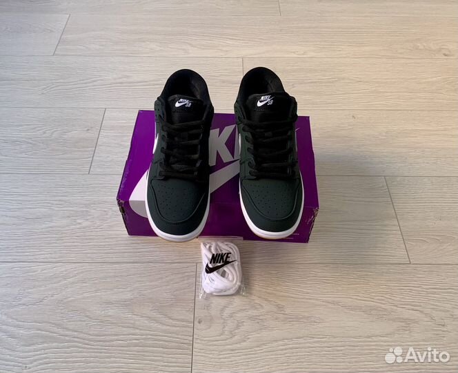 Кроссовки Nike SB Dunk Low Pro