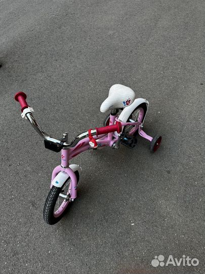 Детский велосипед четырехколесный