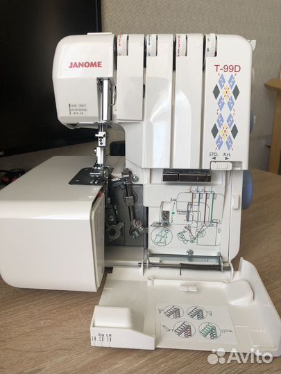 Оверлок janome T-99D