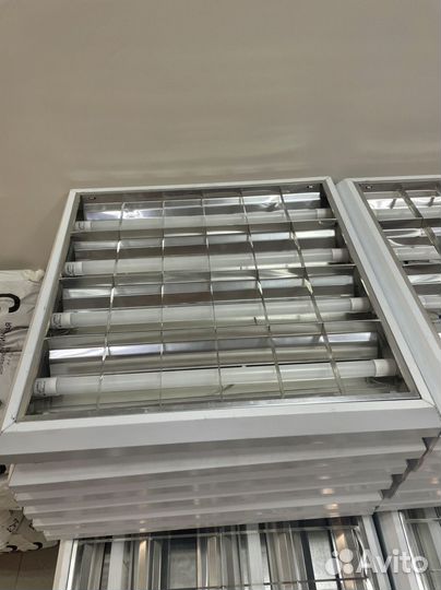 Светильник потолочный