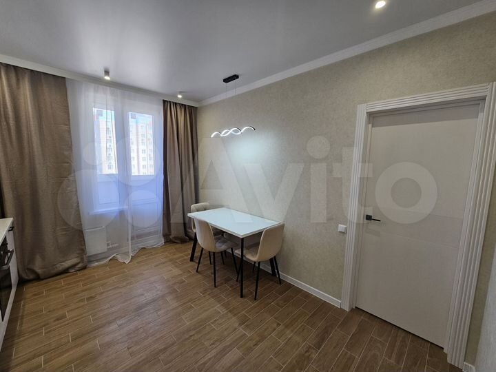 3-к. квартира, 75 м², 10/19 эт.