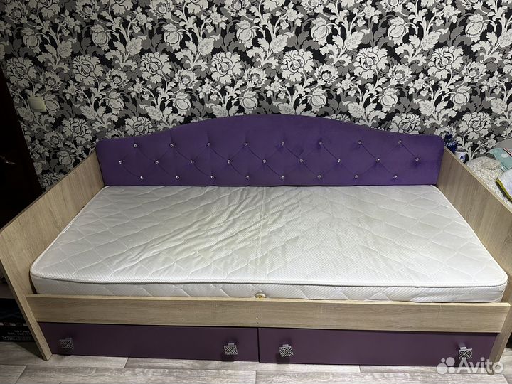 Детская кровать диван с мягкими бортиками