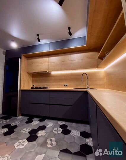 Красивый гарнитур для кухни