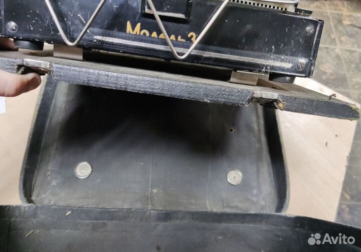 Раритетная печатная машинка Москва модель 3