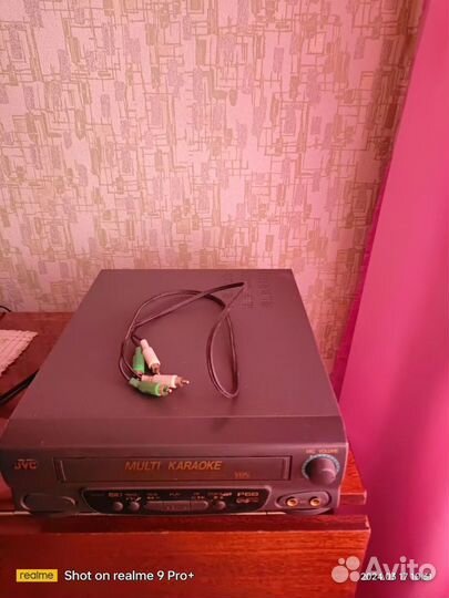 Видеомагнитофон JVC