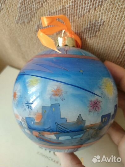 Ёлочная игрушка Шар с внутренней росписью