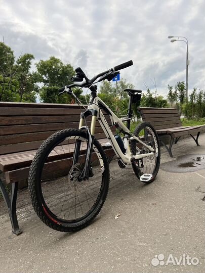 Велосипед горный specialized stump jumper pro М 26