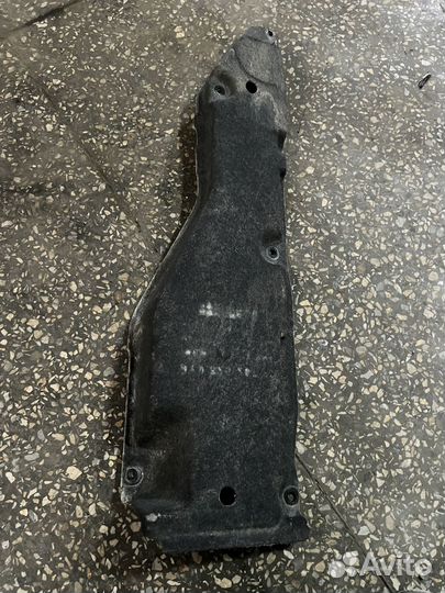 Зашита днища задняя левая Porsche Cayenne E3 Y9