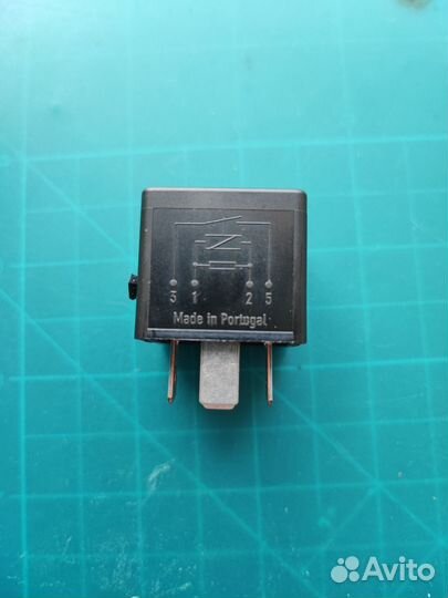 Реле компрессора пневмоподвески