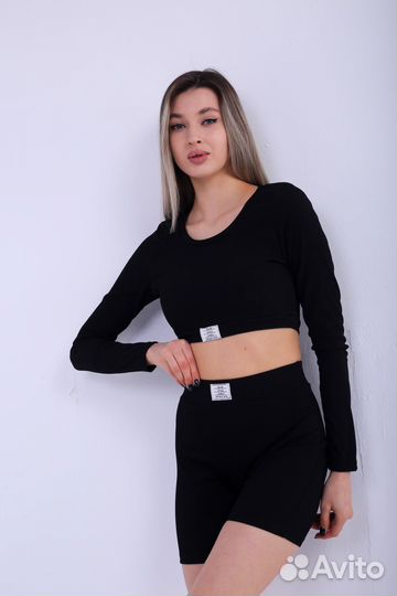 Комплект белья: лонгслив+шорты/ новый