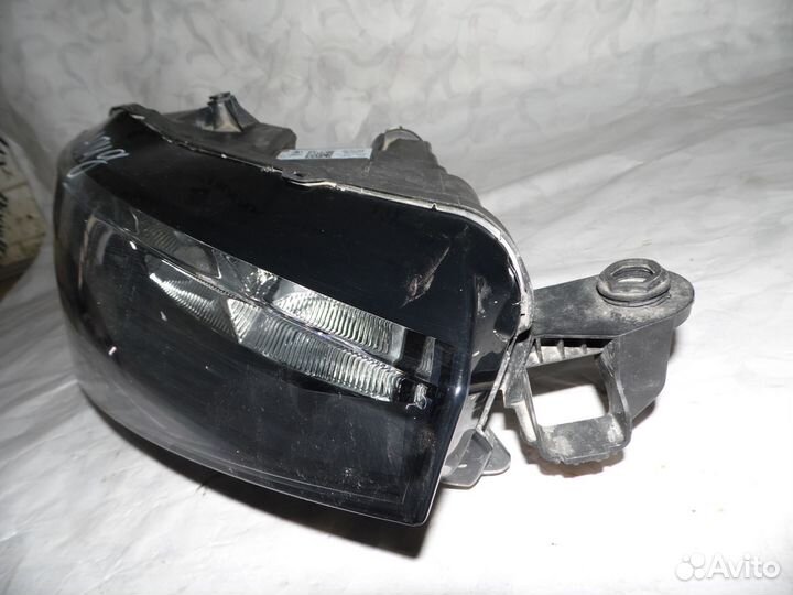 Передняя правая фара шкода рапид 2 лед LED
