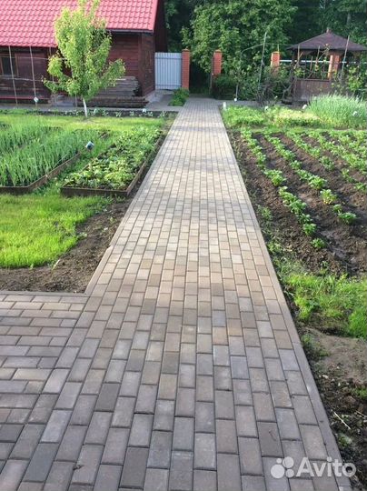 Бригада строителей