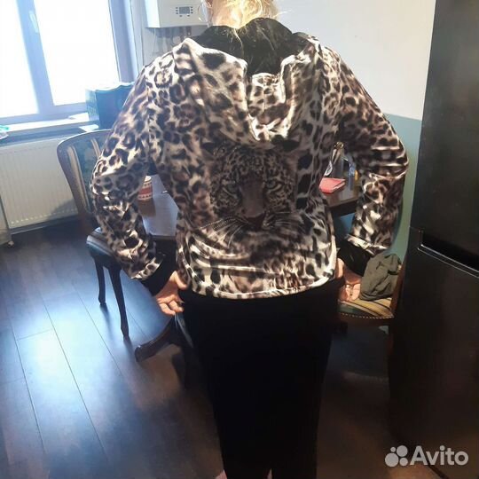 Спортивный костюм женский новый