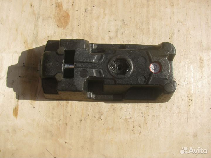 Компрессор крюк Chevrolet Cruze Orlando Aveo