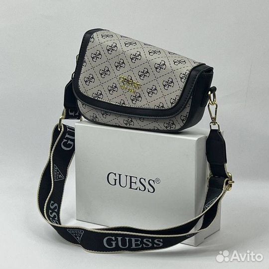 Сумка Guess