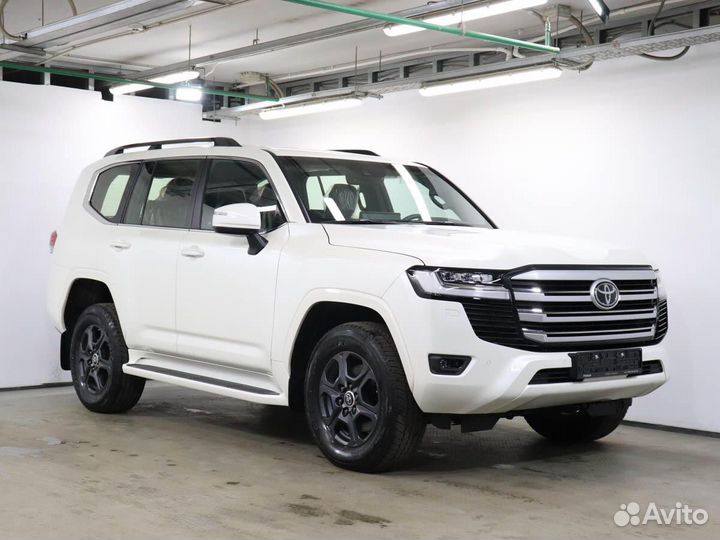 Toyota Land Cruiser 3.3 AT, 2022, 25 км