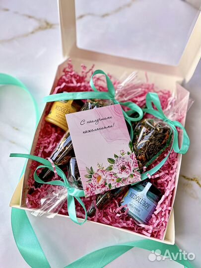 Бюджетные подарочные наборы к 1 сентября