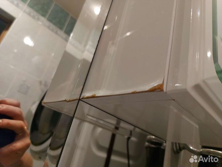 Раковина в ванную с тумбой и зеркалом