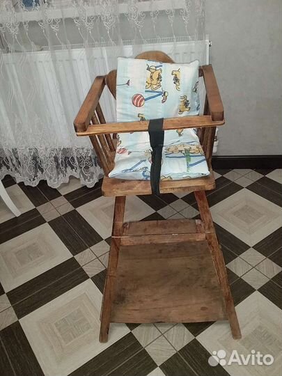 Стульчик для кормления