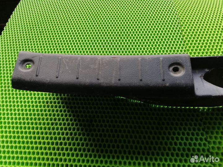 Обшивка багажника Сузуки Лиана