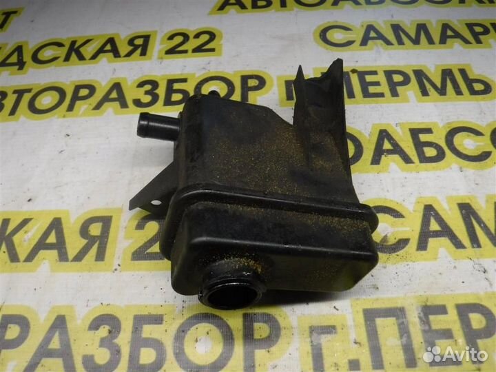 Бачок гидроусилителя Mitsubishi Carisma (DA) 1995