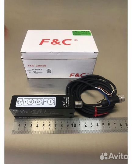 Датчик прозрачной этикетки, щелевой