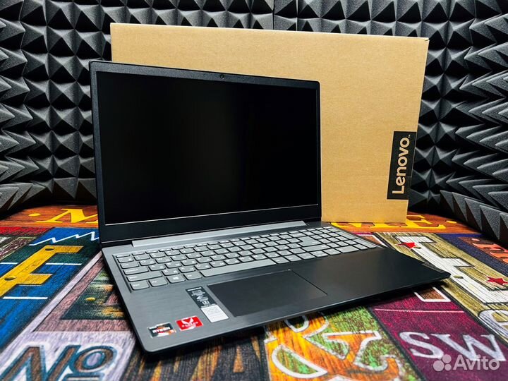 Ноутбук Lenovo новый. Ryzen 5 3500u / Vega 8