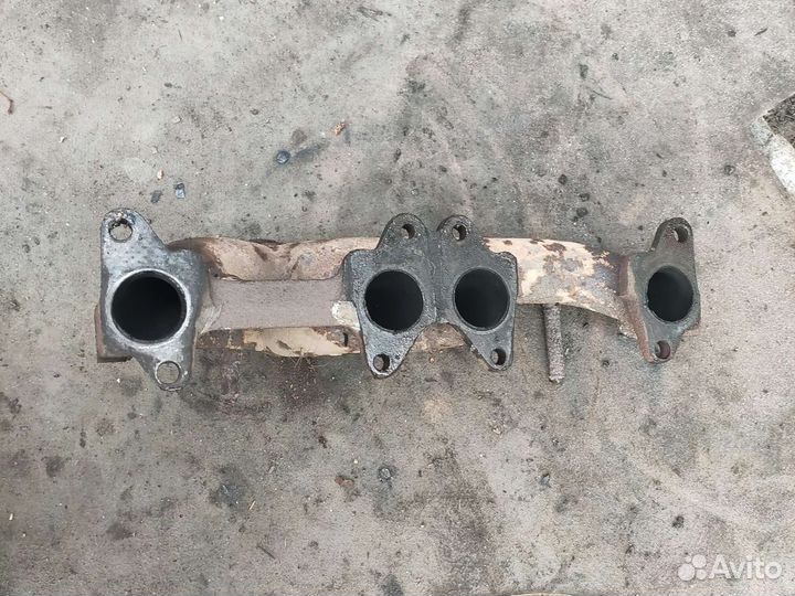 Выпускной коллектор Пежо 406 1.6