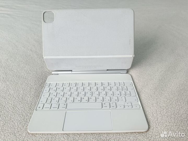 Клавиатура apple Magic Keyboard для iPad Pro 11