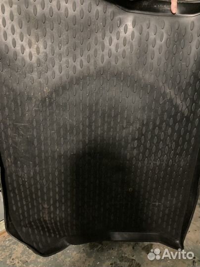 Коврик в багажник