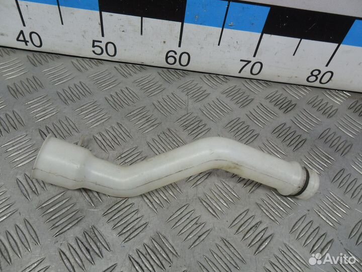 Б/У Горловина бачка омывателя