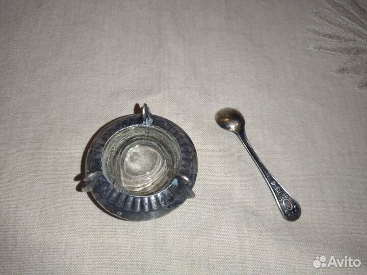 Солонка мельхиор с ложкой