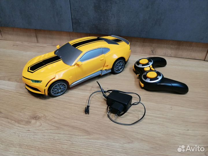 Машина трансформер на пульте +свечка в подарок