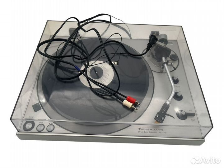 Проигрыватель винила Technics SL-1301
