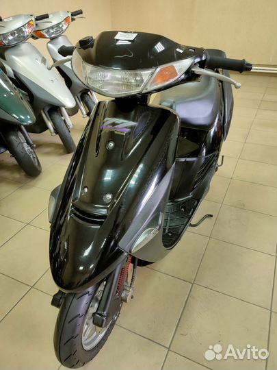 Японский скутер, мопед Suzuki Sepia ZZ