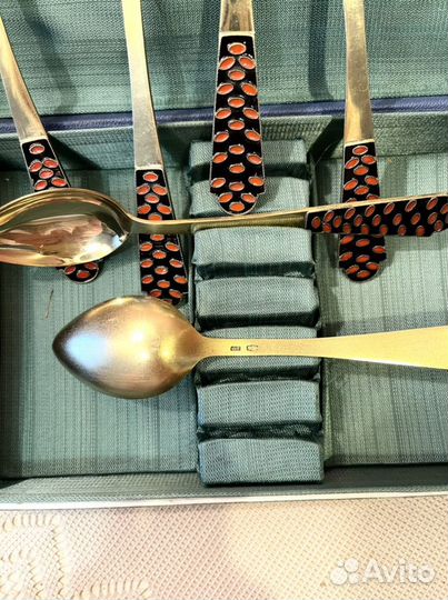 Серебрянные ложки. Комплект 916 проба Новые